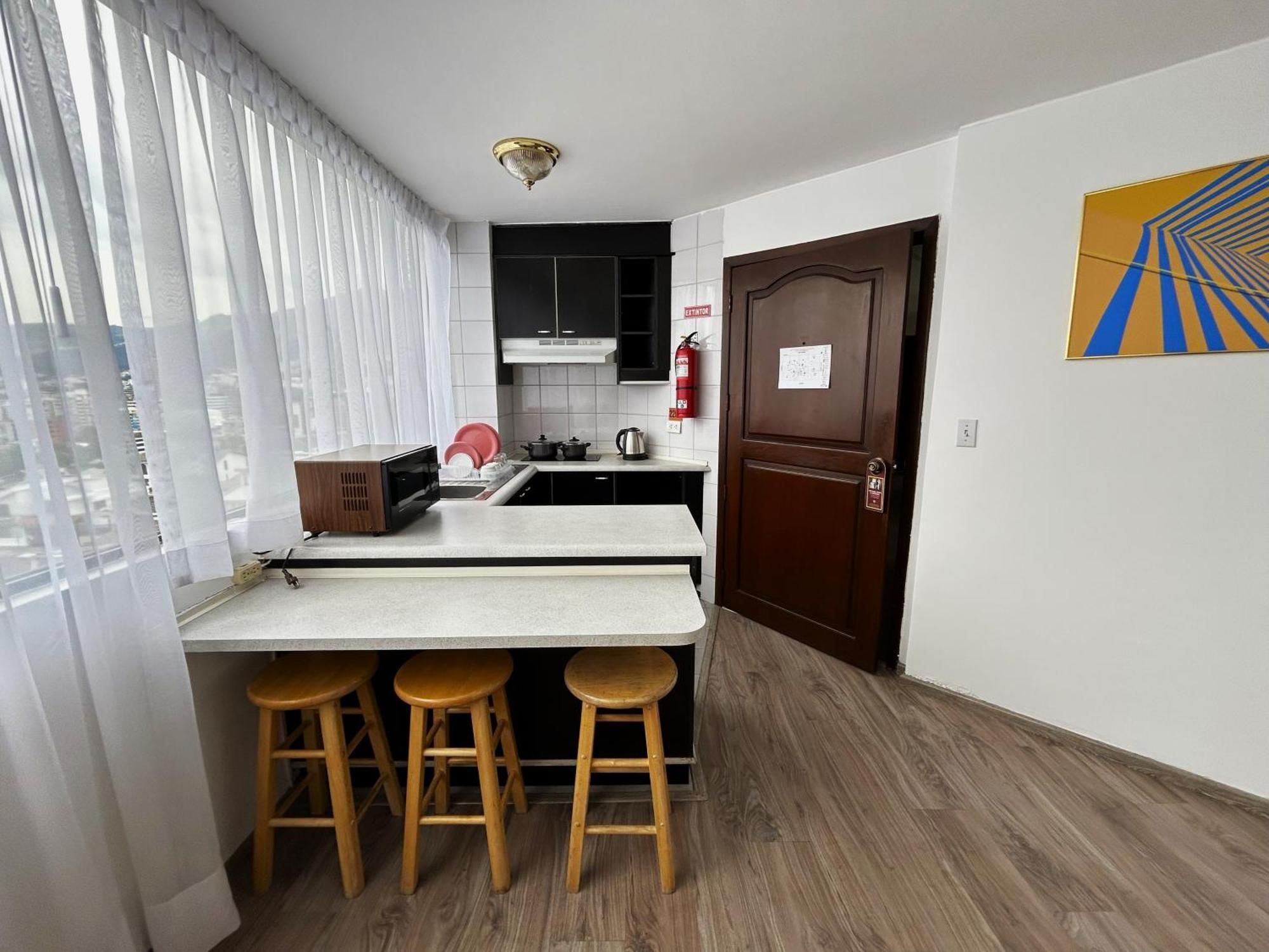 Stanford Suites Hotel Quito Rom bilde